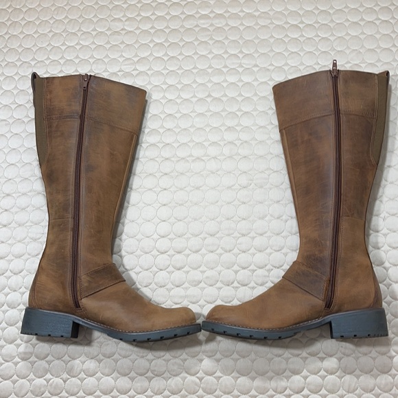 🌱 Clarks Leather Buckle Knee Boots - Picture 6 of 11